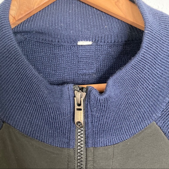 Lululemon Navy Medium Zip Up - Picture 2 of 6